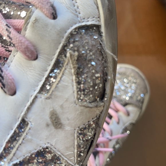 Golden Goose: super-star sneakers with glitter upper and white star